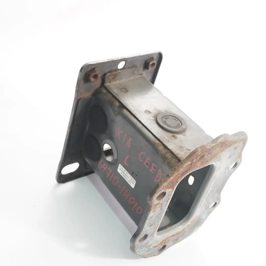 Refuerzo Parachoques Delantero Izquierdo Portador Barra para Kia Ceed 1 con número de pieza 64710-1H010 Kia Ceed 1 Refuerzo Parachoques Delantero Izquierdo Portador Barra - SKU 64710-1H010 - Número de pieza 64710-1H010