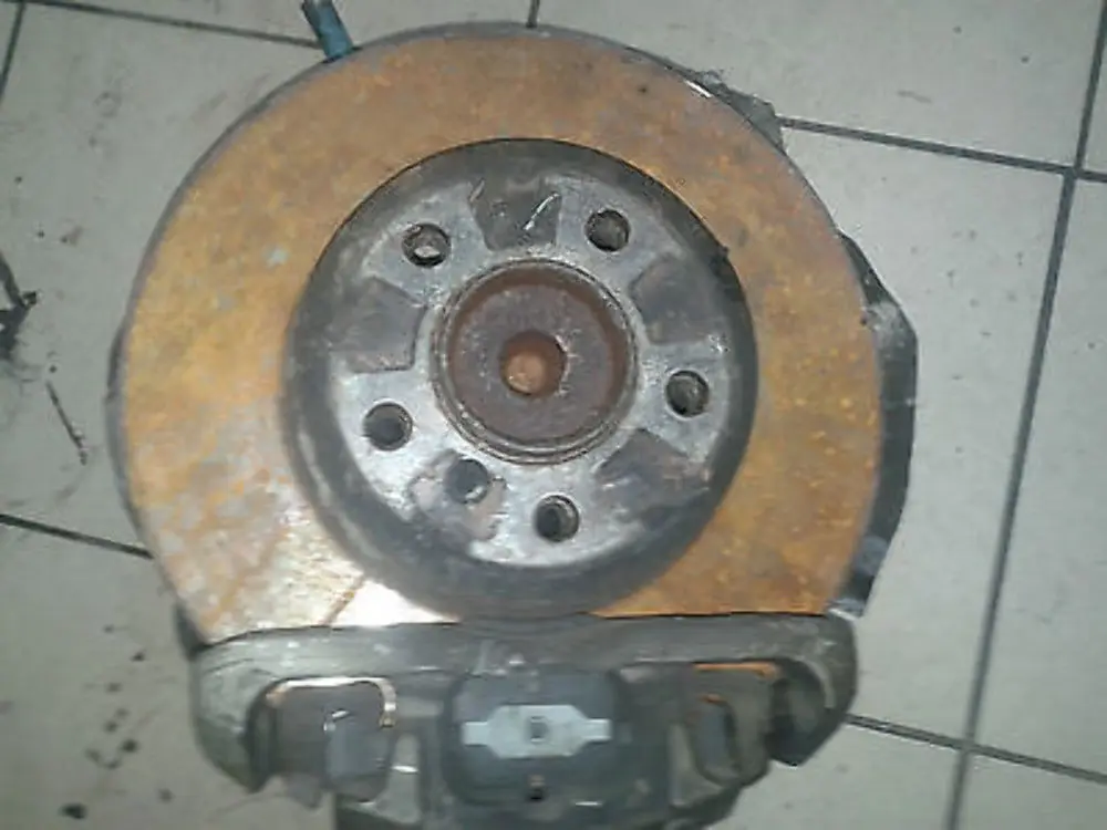 Complete front left brake caliper disc carrier N/S to BMW 7 SERIES E65 E66 with Part number 6750267 BMW 7 SERIES E65 E66 Complete front left brake caliper disc carrier N/S - SKU 6750267 - Part number 6750267