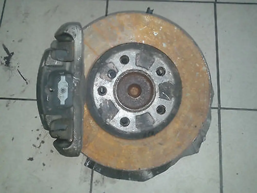 Complete front left brake caliper disc carrier N/S to BMW 7 SERIES E65 E66 with Part number 6750267 BMW 7 SERIES E65 E66 Complete front left brake caliper disc carrier N/S - SKU 6750267 - Part number 6750267