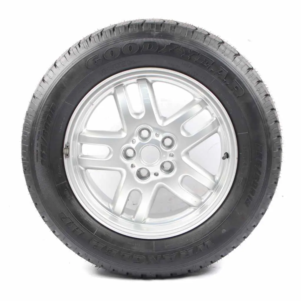 Alloy Rim 18" 7,5J ET:53 with Tyre 255/60 to Land Rover Range Rover L322 Wheel with Part number 6750317 Land Rover Range Rover L322 Wheel Alloy Rim 18" 7,5J ET:53 with Tyre 255/60 - SKU 6750317 - Part number 6750317