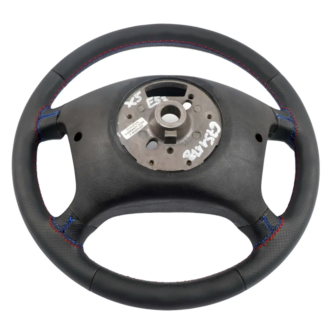 NUOVO Volante In Pelle Nera A 4 Razze M-Tricolore Filettature per BMW X5 E53 con numero di parte 6751178 BMW X5 E53 NUOVO Volante In Pelle Nera A 4 Razze M-Tricolore Filettature - SKU 6751178 - Numero di parte 6751178