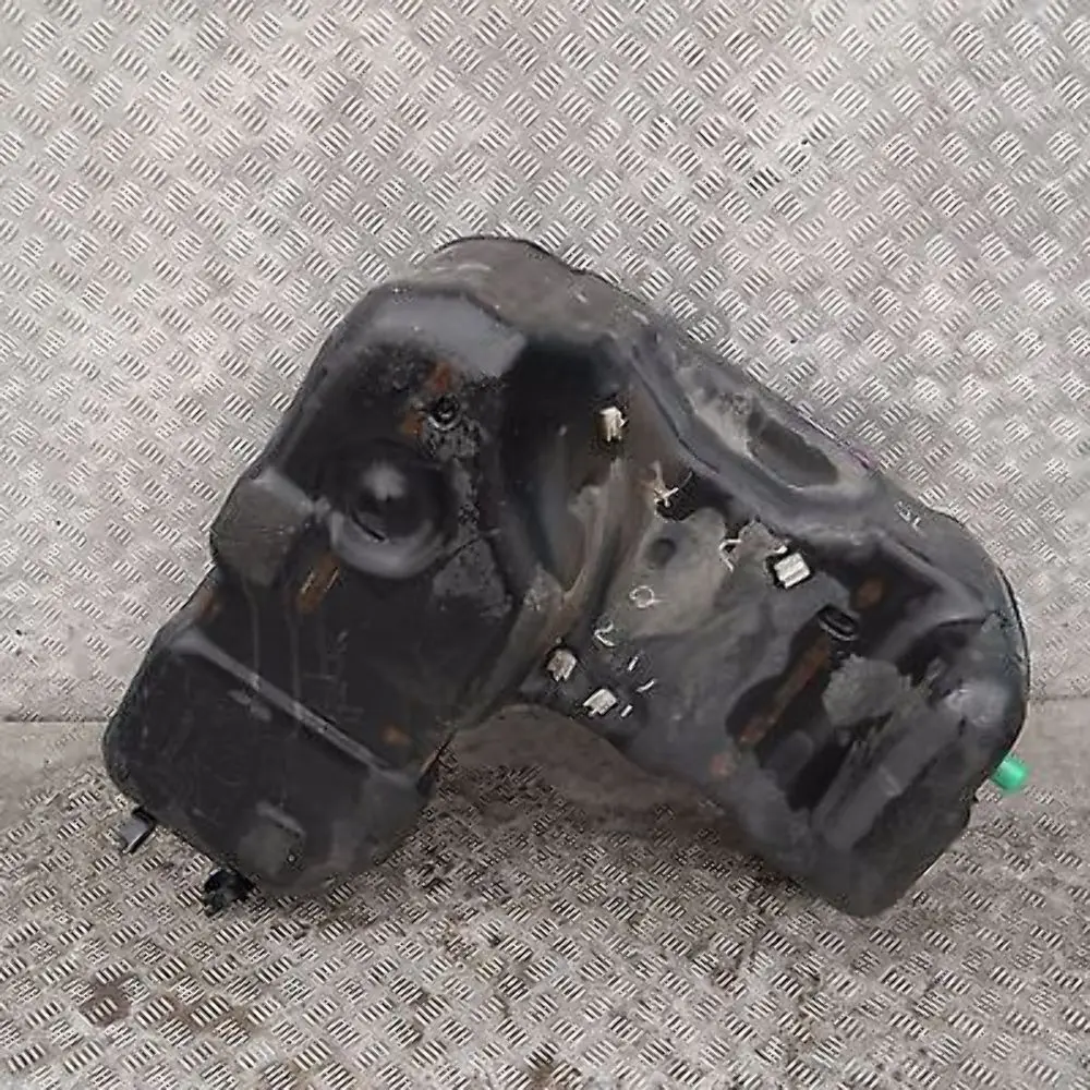 BMW X5 Series E53 Complete Plastic Fuel Tank Petrol - SKU 6752552 - Part number 16116752552