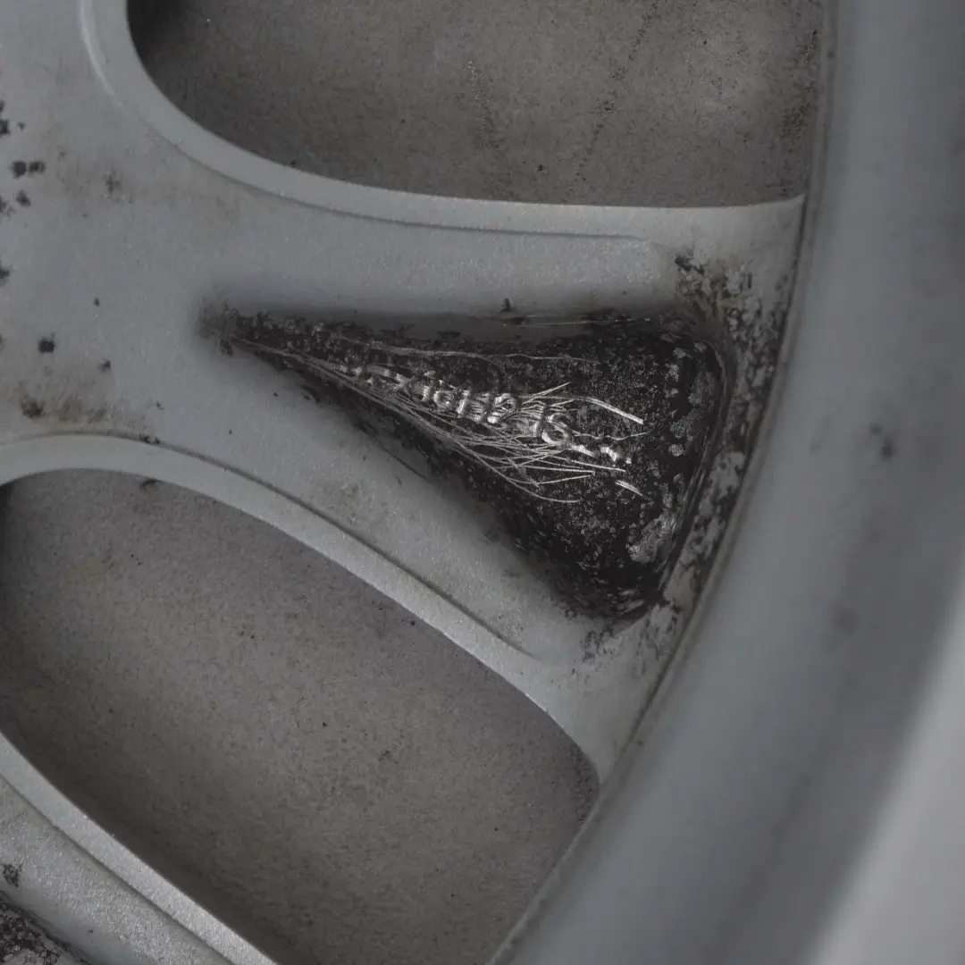 Argent Jantes Alu Alliage 18" Ellipsoidstyling 91 8J ET:24 pour BMW E65 E66 à propos du numéro de pièce 6753237 BMW E65 E66 Argent Jantes Alu Alliage 18" Ellipsoidstyling 91 8J ET:24 - SKU 6753237-1 - Numéro de pièce 6753237