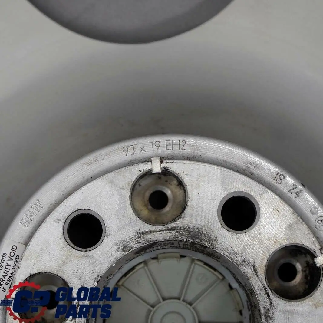 Vorne Alu Felge Alufelge 19" 9J ET:24 Sternspeiche 92 für BMW 7 er E65 mit Teilenummer 6753238 BMW 7 er E65 Vorne Alu Felge Alufelge 19" 9J ET:24 Sternspeiche 92 - SKU 6753238-1 - Teilenummer 6753238