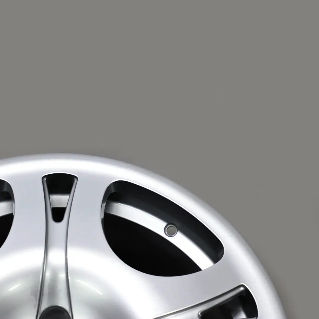 Aluminium Jante Alliage 19" Spinnenspeiche 92 9J ET:24 pour BMW 7 E65 Avant à propos du numéro de pièce 6753238 BMW 7 E65 Avant Aluminium Jante Alliage 19" Spinnenspeiche 92 9J ET:24 - SKU 6753238-2 - Numéro de pièce 6753238