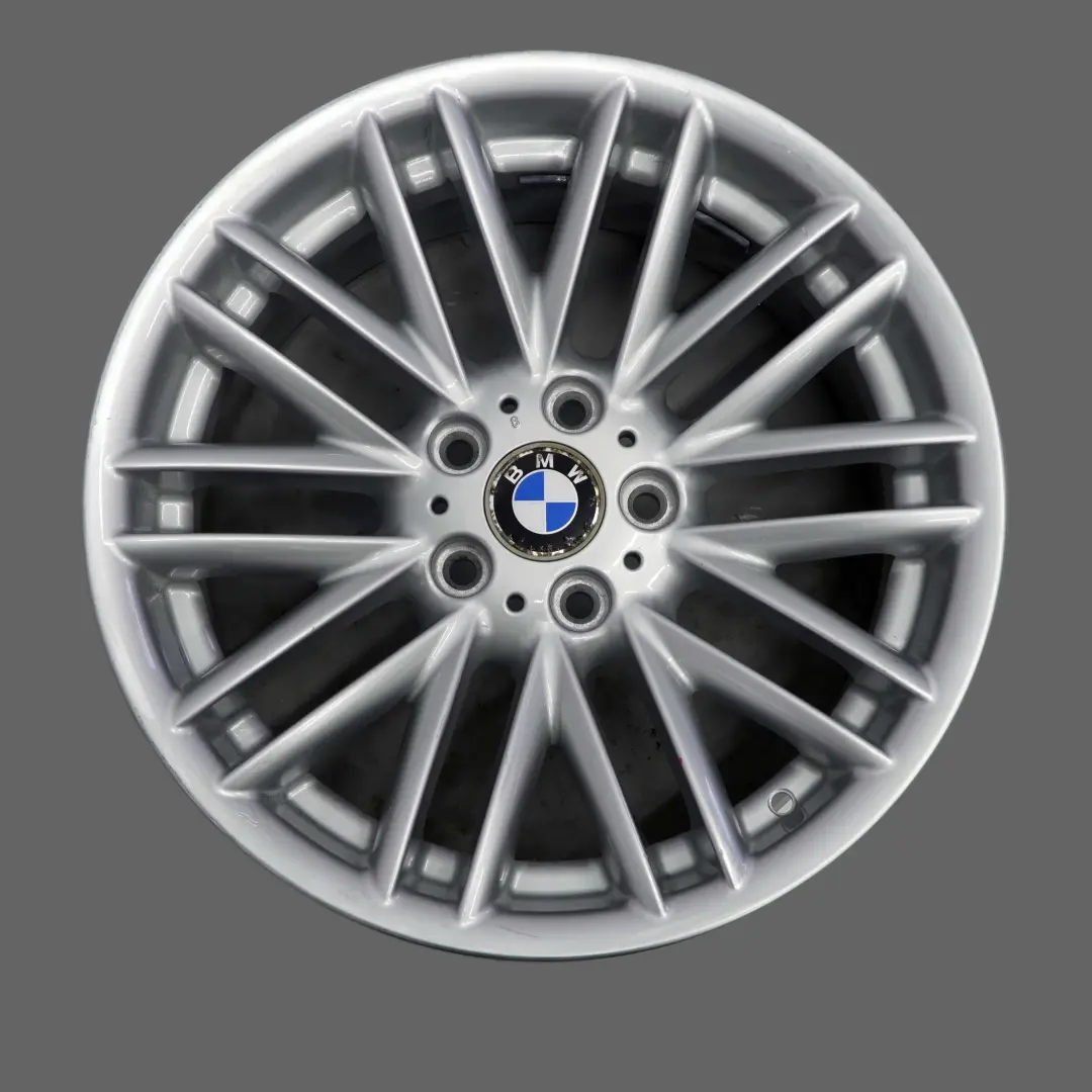 Cerchi AlluMini o 18 " Viel Raggio 94 ET: 24 8J per BMW E65 E66 con numero di parte 6753240 BMW E65 E66 Cerchi AlluMini o 18 " Viel Raggio 94 ET: 24 8J - SKU 6753240-1 - Numero di parte 6753240