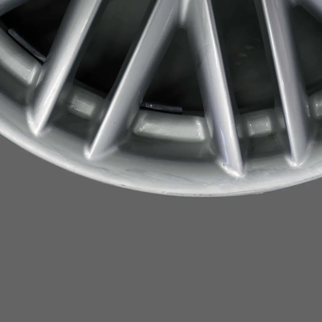 Alufelge Alu Felge 18" Vielspeiche 94 ET:24 8J für BMW 7 er E65 E66 mit Teilenummer 6753240 BMW 7 er E65 E66 Alufelge Alu Felge 18" Vielspeiche 94 ET:24 8J - SKU 6753240-1 - Teilenummer 6753240