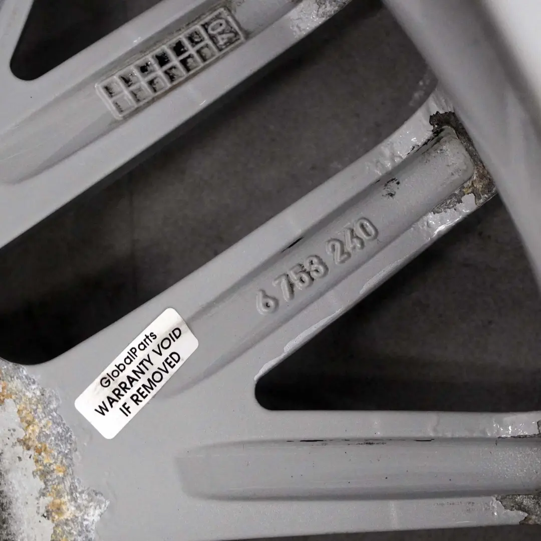 Cerchi AlluMini o 18 " Viel Raggio 94 ET: 24 8J per BMW E65 E66 con numero di parte 6753240 BMW E65 E66 Cerchi AlluMini o 18 " Viel Raggio 94 ET: 24 8J - SKU 6753240-2 - Numero di parte 6753240