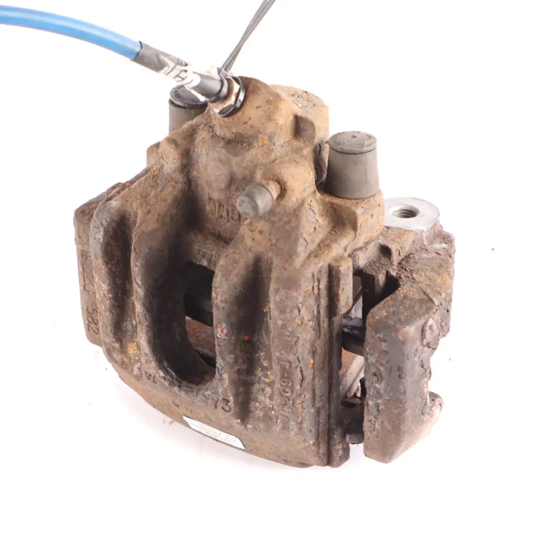 645Ci Alloggiamento Pinza Freno Posteriore Destro per BMW E60 E63 530d 530i con numero di parte 6753680 BMW E60 E63 530d 530i 645Ci Alloggiamento Pinza Freno Posteriore Destro - SKU 6753680-1 - Numero di parte 6753680