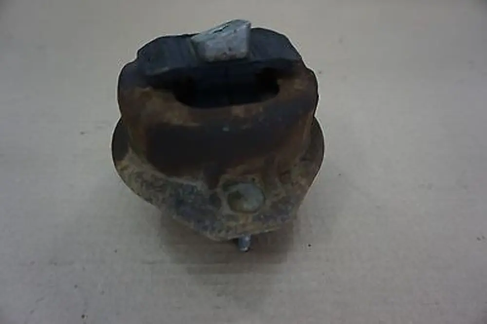 BMW E65 E66 E67 N62 Soporte motor izquierdo 2211 - SKU 6754613 - Número de pieza 6754613