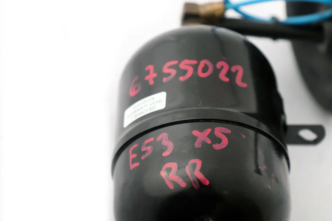 Cylindre réservoir de suspension pneumatique arrière droite pour BMW X5 E53 à propos du numéro de pièce 6755022 BMW X5 E53 Cylindre réservoir de suspension pneumatique arrière droite - SKU 6755022 - Numéro de pièce 6755022