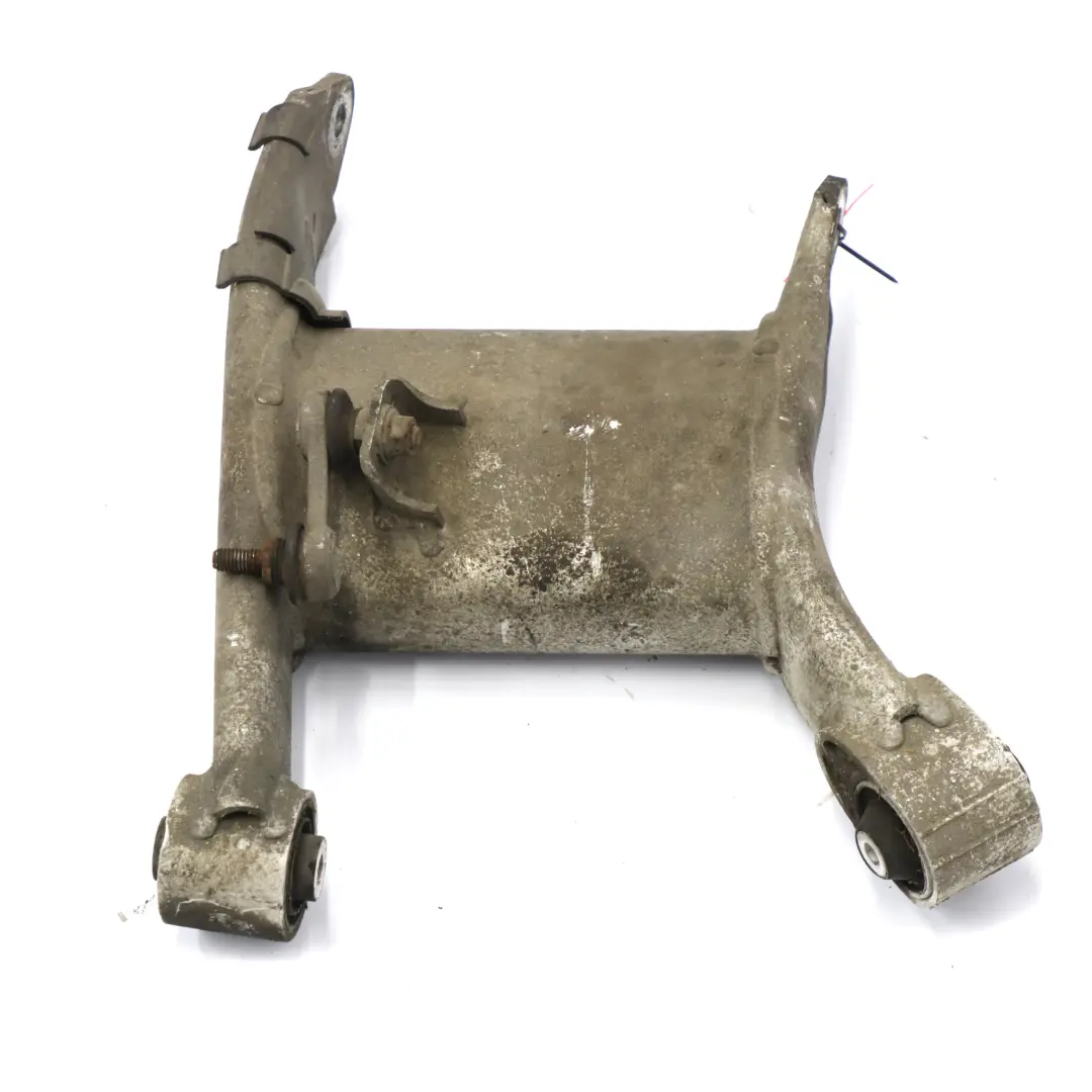 Carrier Swing Rear Left N/S Wheel Part Axle Support to BMW E39 Wheel with Part number 6755471 BMW E39 Wheel Carrier Swing Rear Left N/S Wheel Part Axle Support - SKU 6755471 - Part number 6755471