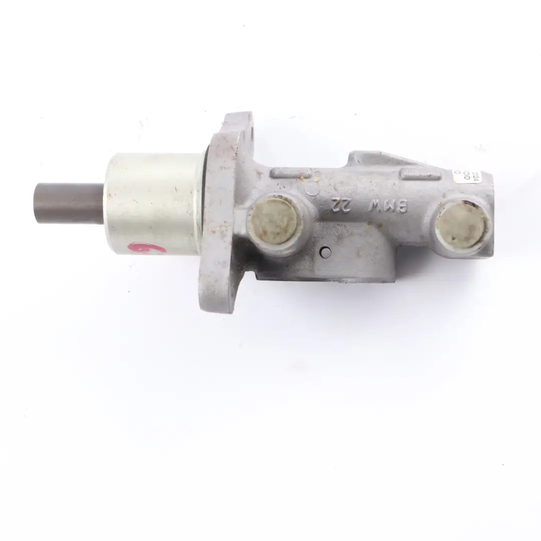 Brake Master Cylinder Pump to Mini Cooper One R50 with Part number 6756233 Mini Cooper One R50 Brake Master Cylinder Pump - SKU 6756233 - Part number 6756233