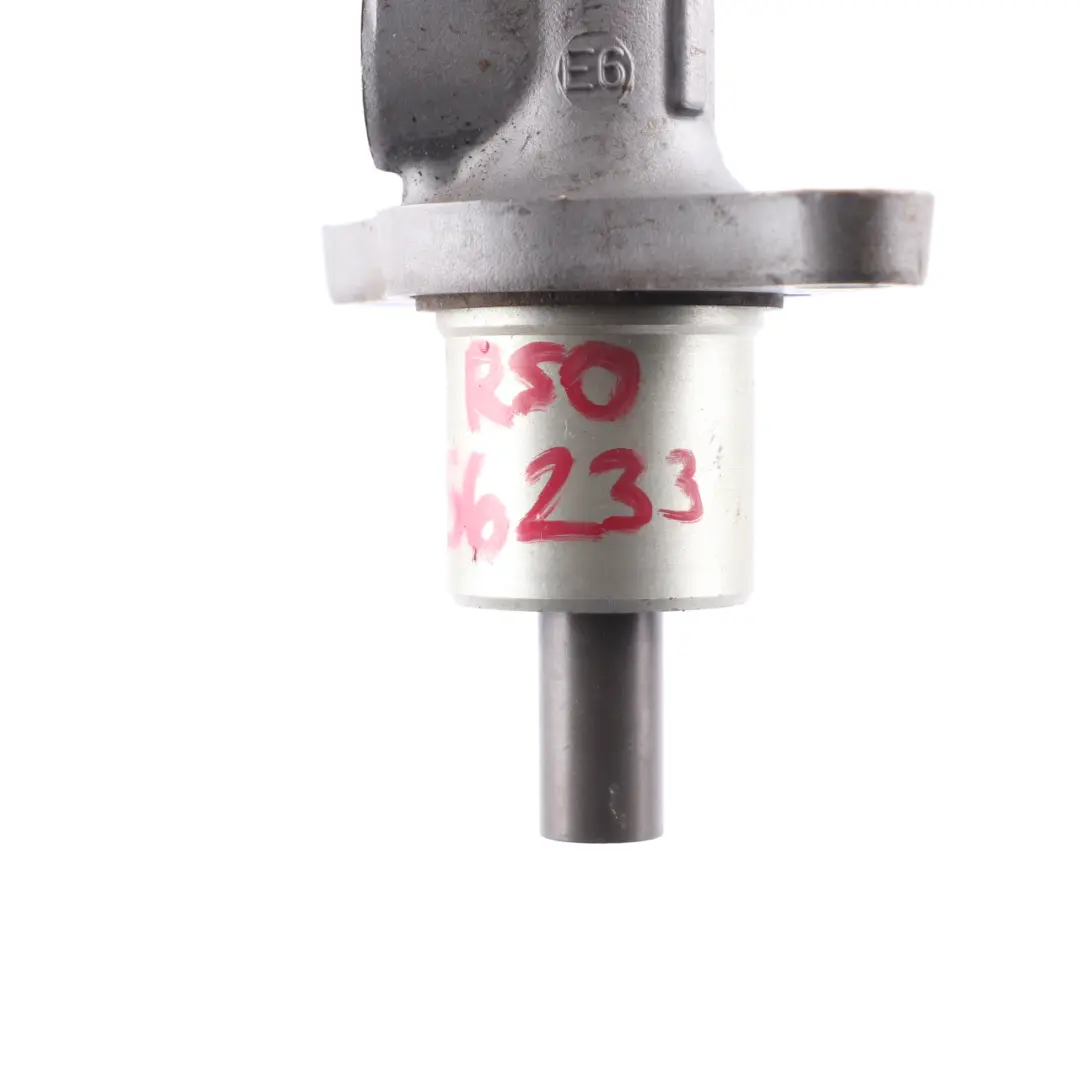 Brake Master Cylinder Pump to Mini Cooper One R50 with Part number 6756233 Mini Cooper One R50 Brake Master Cylinder Pump - SKU 6756233 - Part number 6756233