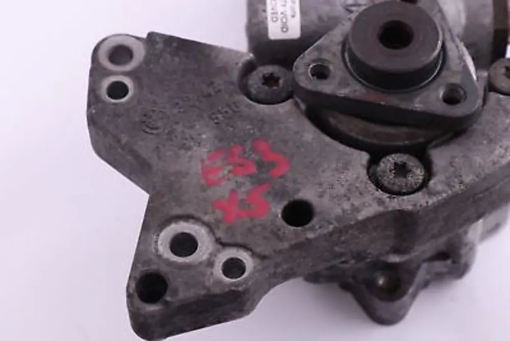 M57 3.0d Bomba de dirección asistida automática Diesel para BMW X5 E53 con número de pieza 6756930 BMW X5 E53 M57 3.0d Bomba de dirección asistida automática Diesel - SKU 6756930-1 - Número de pieza 6756930