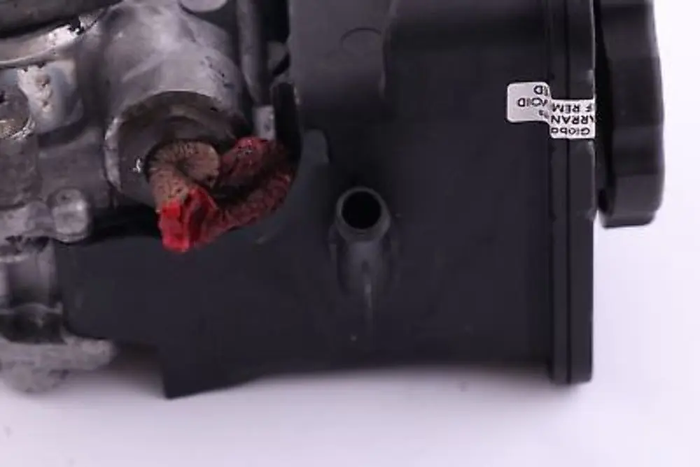 M57 3.0d Bomba de dirección asistida automática Diesel para BMW X5 E53 con número de pieza 6756930 BMW X5 E53 M57 3.0d Bomba de dirección asistida automática Diesel - SKU 6756930-1 - Número de pieza 6756930