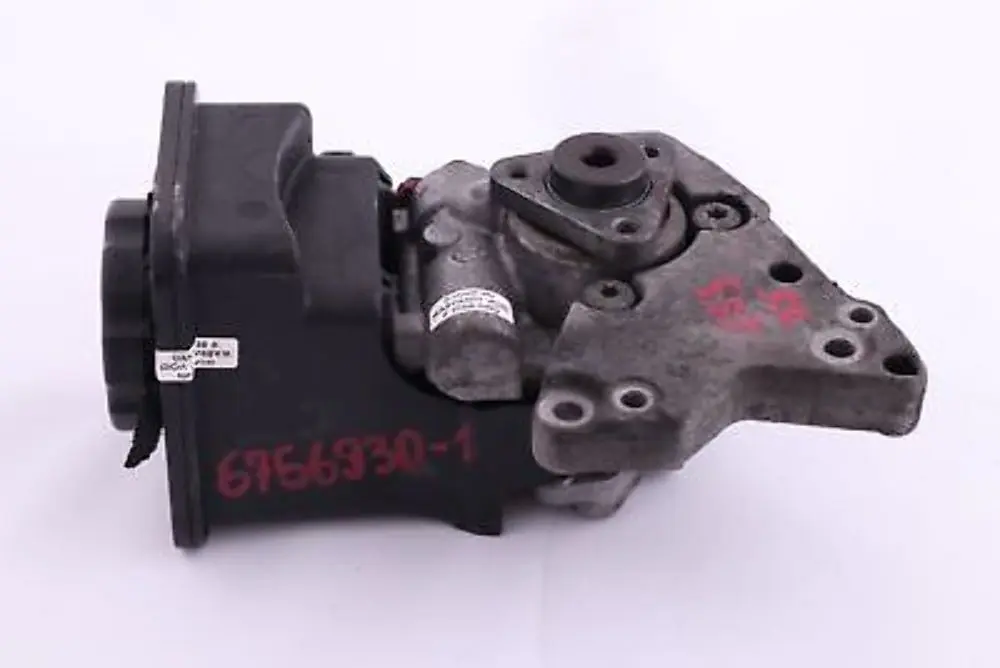 M57 3.0d Automatique Pompe de direction assistée Diesel pour BMW X5 E53 à propos du numéro de pièce 6756930 BMW X5 E53 M57 3.0d Automatique Pompe de direction assistée Diesel - SKU 6756930-1 - Numéro de pièce 6756930