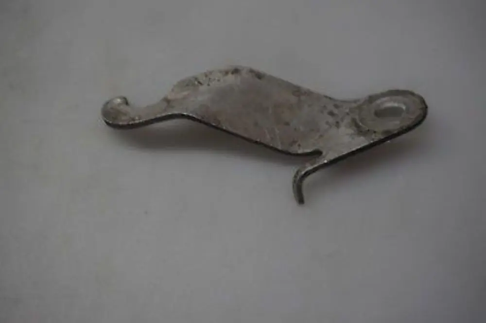 BMW 7 Series E65 E66 E67 Right Headlight Level Sensor Bracket Holder - SKU 6757560 - Part number 6757560