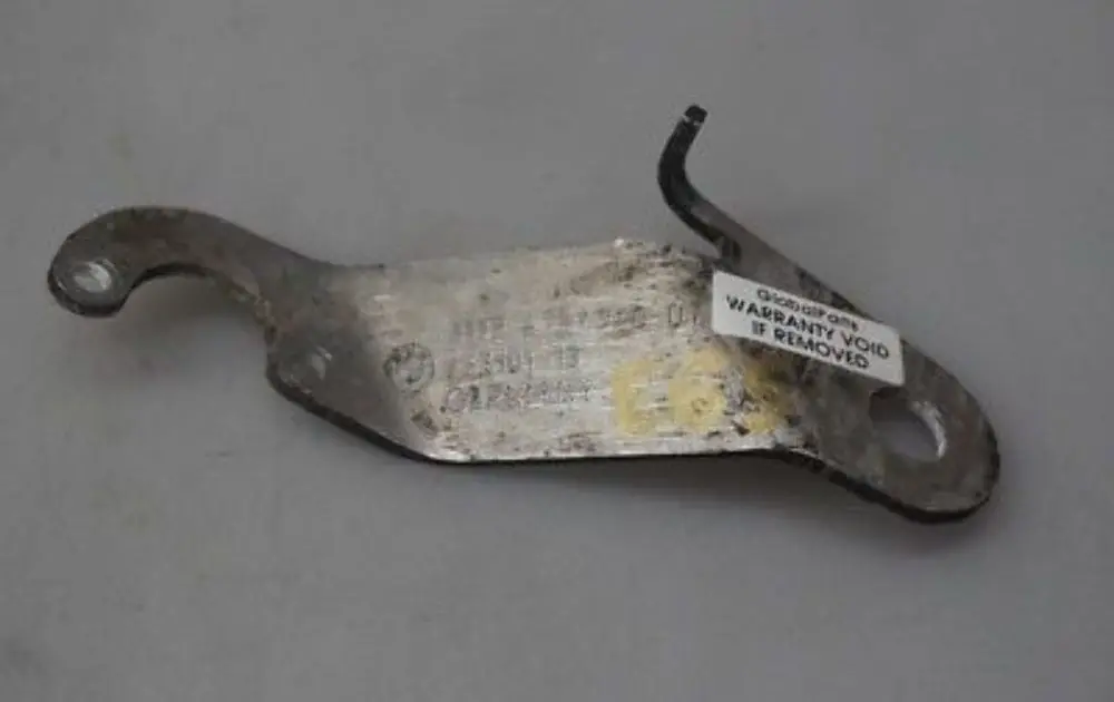 Right Headlight Level Sensor Bracket Holder to BMW 7 Series E65 E66 E67 with Part number 6757560 BMW 7 Series E65 E66 E67 Right Headlight Level Sensor Bracket Holder - SKU 6757560 - Part number 6757560