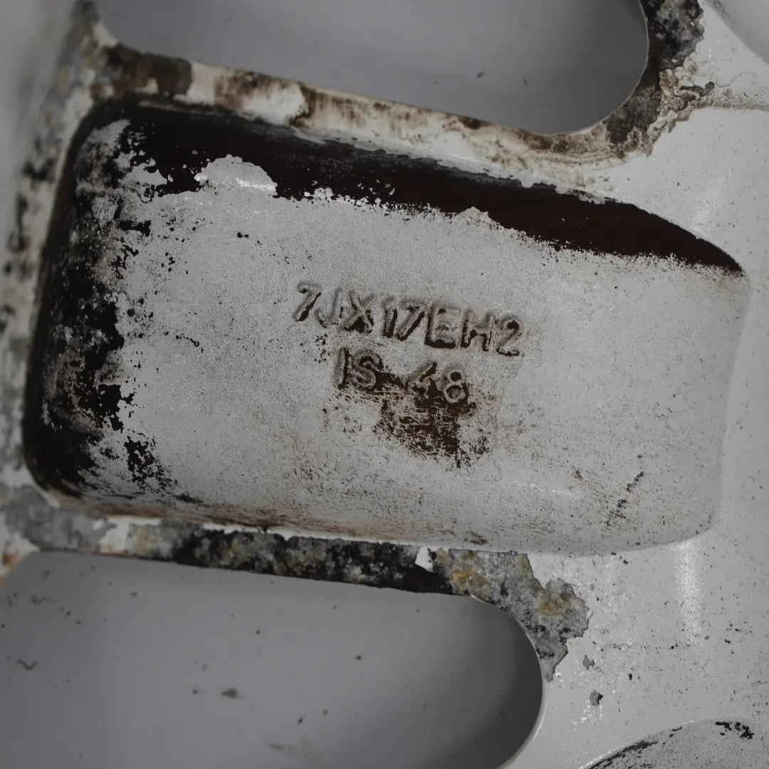 Llanta De aleacion blanca 17" 7J ET:48 S-Spoke 85 para Mini One R50 R53 R55 R56 con número de pieza 6757859 Mini One R50 R53 R55 R56 Llanta De aleacion blanca 17" 7J ET:48 S-Spoke 85 - SKU 6757859-1 - Número de pieza 6757859