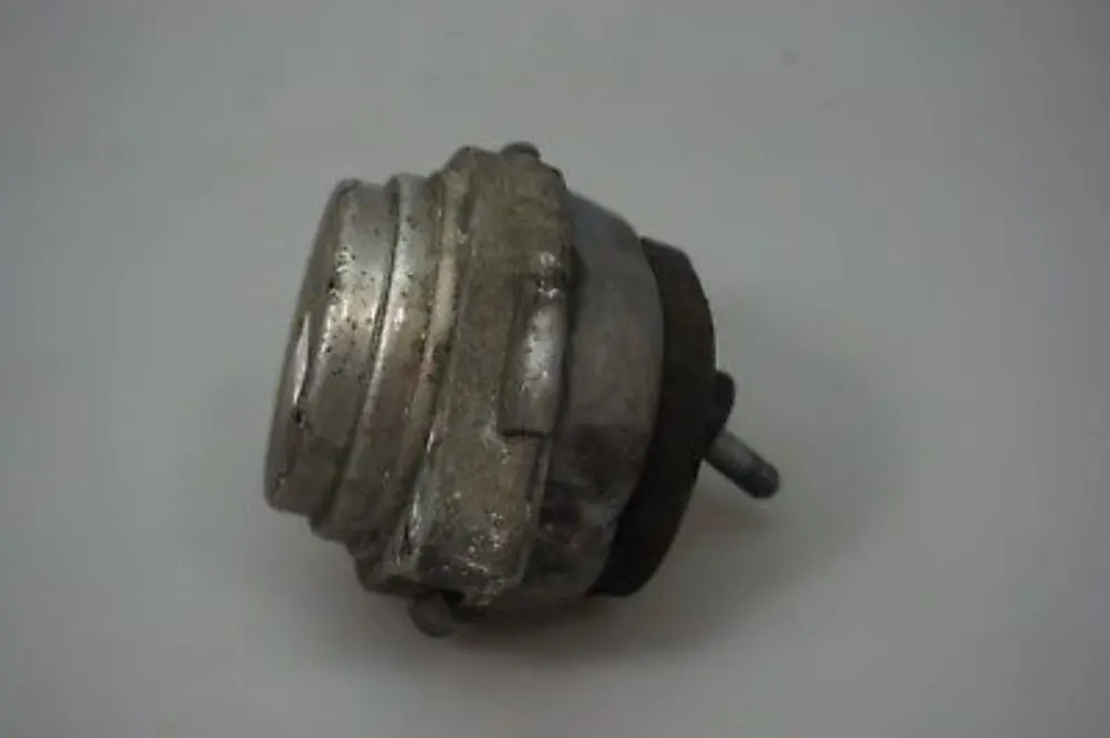M54 Goma Montaje Soporte Motor para BMW X5 E53 X5 3.0i con número de pieza 6758430 BMW X5 E53 X5 3.0i M54 Goma Montaje Soporte Motor - SKU 6758430 - Número de pieza 6758430