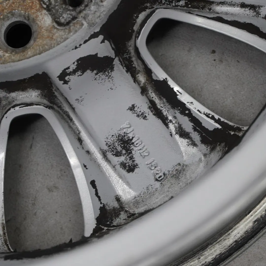 Silber Scheibenrad Leichtmetall 115 16" 7J ET:20 für BMW 5 er E60 E61 mit Teilenummer 6758774 BMW 5 er E60 E61 Silber Scheibenrad Leichtmetall 115 16" 7J ET:20 - SKU 6758774-4 - Teilenummer 6758774