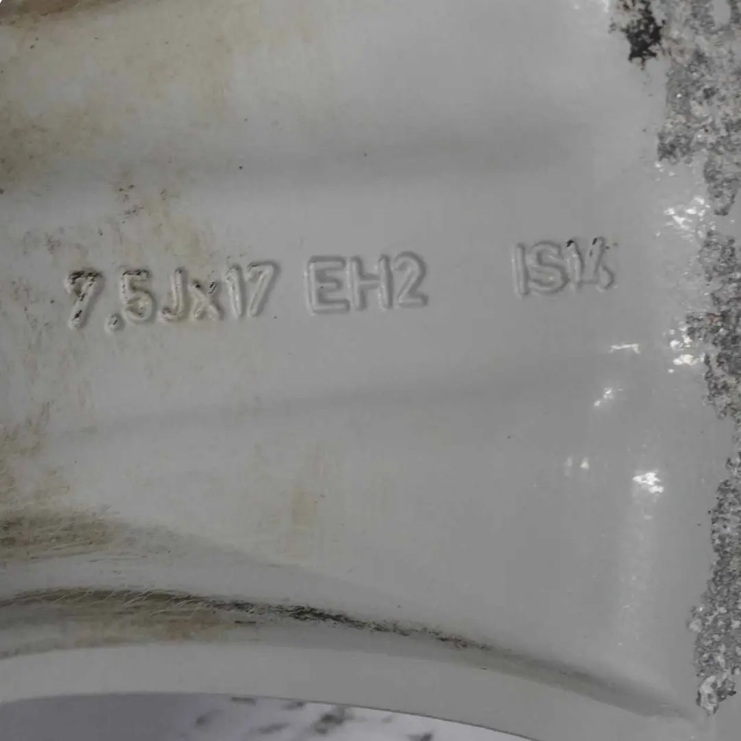 Plata Ilanta Trasera Aleación 17 " estrell. 117 7,5J ET:14 para BMW E63 E64 con número de pieza 6758776 BMW E63 E64 Plata Ilanta Trasera Aleación 17 " estrell. 117 7,5J ET:14 - SKU 6758776-2 - Número de pieza 6758776