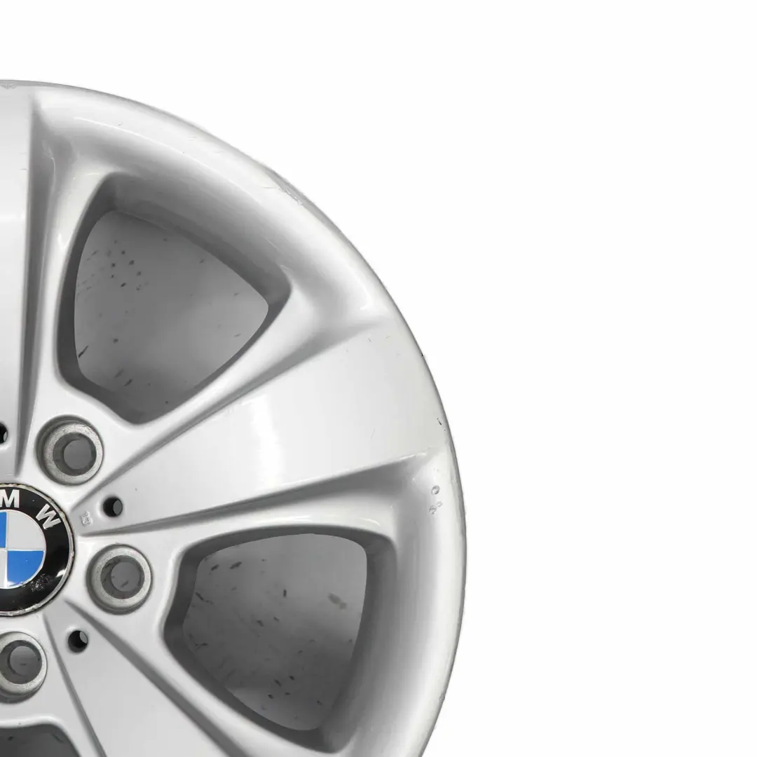 Cerchio ruota BMW E63 E64 Lega d'argento 17" Stella 117 7,5J ET:14 per con numero di parte 6758776 Cerchio ruota BMW E63 E64 Lega d'argento 17" Stella 117 7,5J ET:14 - SKU 6758776-2 - Numero di parte 6758776