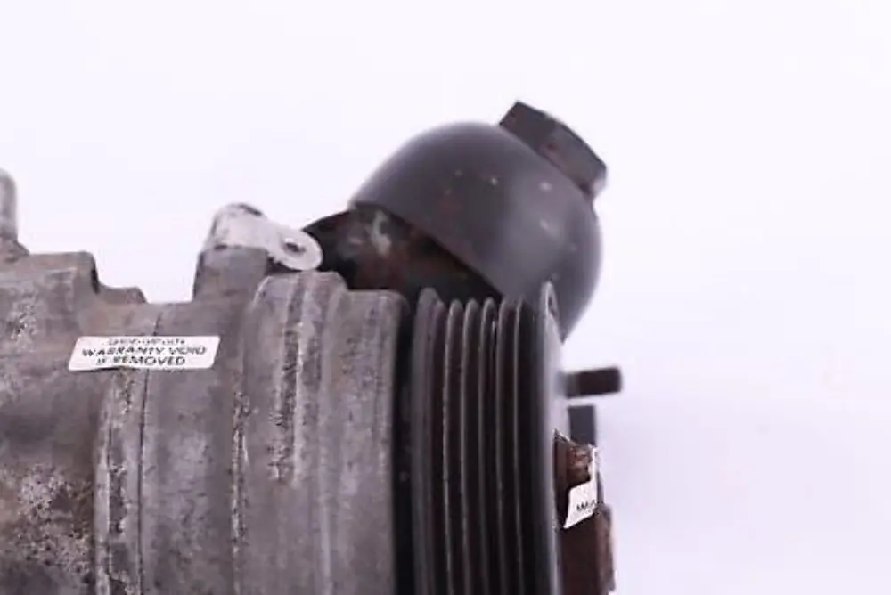 Steering Pump to BMW 7 Series E65 E66 Dynamic Drive Power with Part number 6760070 BMW 7 Series E65 E66 Dynamic Drive Power Steering Pump - SKU 6760070 - Part number 6760070