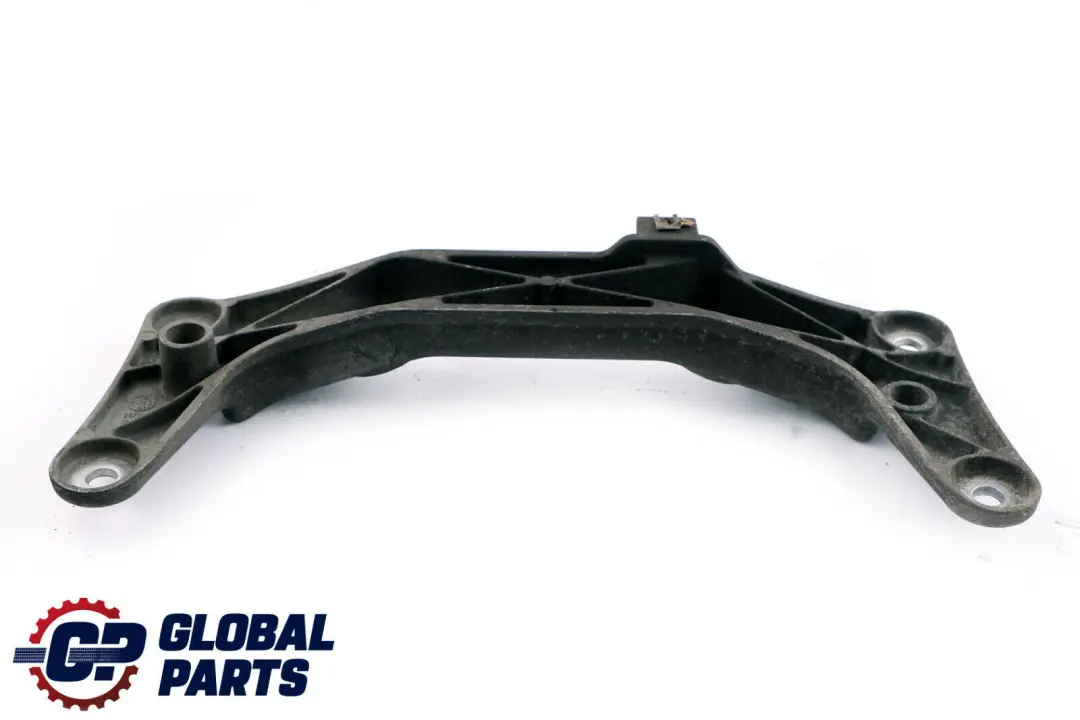 Supporto Trasmissione per BMW E87 E90 E91 E92 con numero di parte 6760302 BMW E87 E90 E91 E92 Supporto Trasmissione - SKU 6760302 - Numero di parte 6760302