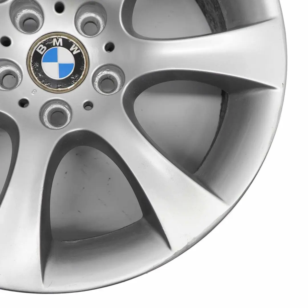 5er E60 E61 Silberne Leichtmetallfelge 18" 8J ET:20 Sternspeiche 124 für BMW mit Teilenummer 6760617 BMW 5er E60 E61 Silberne Leichtmetallfelge 18" 8J ET:20 Sternspeiche 124 - SKU 6760617-4 - Teilenummer 6760617