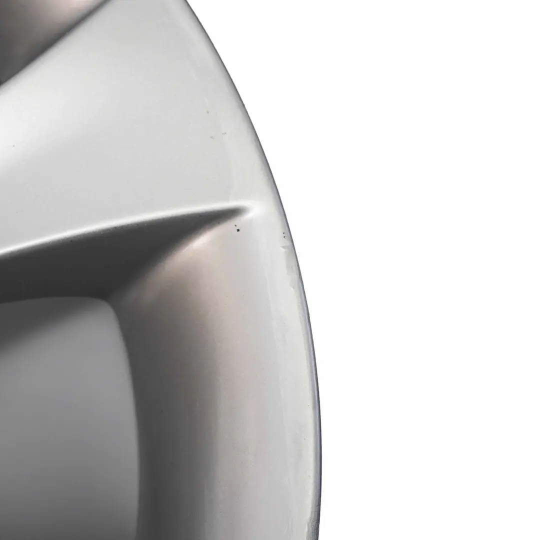 Jante en alliage arriere 18" ET:32 9J a rayons en etoile 124 pour BMW E60 à propos du numéro de pièce 6760618 BMW E60 Jante en alliage arriere 18" ET:32 9J a rayons en etoile 124 - SKU 6760618-2 - Numéro de pièce 6760618