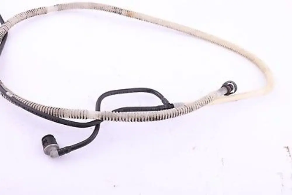 Breather Line Resonator Pipe Hose 140892 to BMW E60 E61 Fuel Tank with Part number 6760755 BMW E60 E61 Fuel Tank Breather Line Resonator Pipe Hose 140892 - SKU 6760755 - Part number 6760755