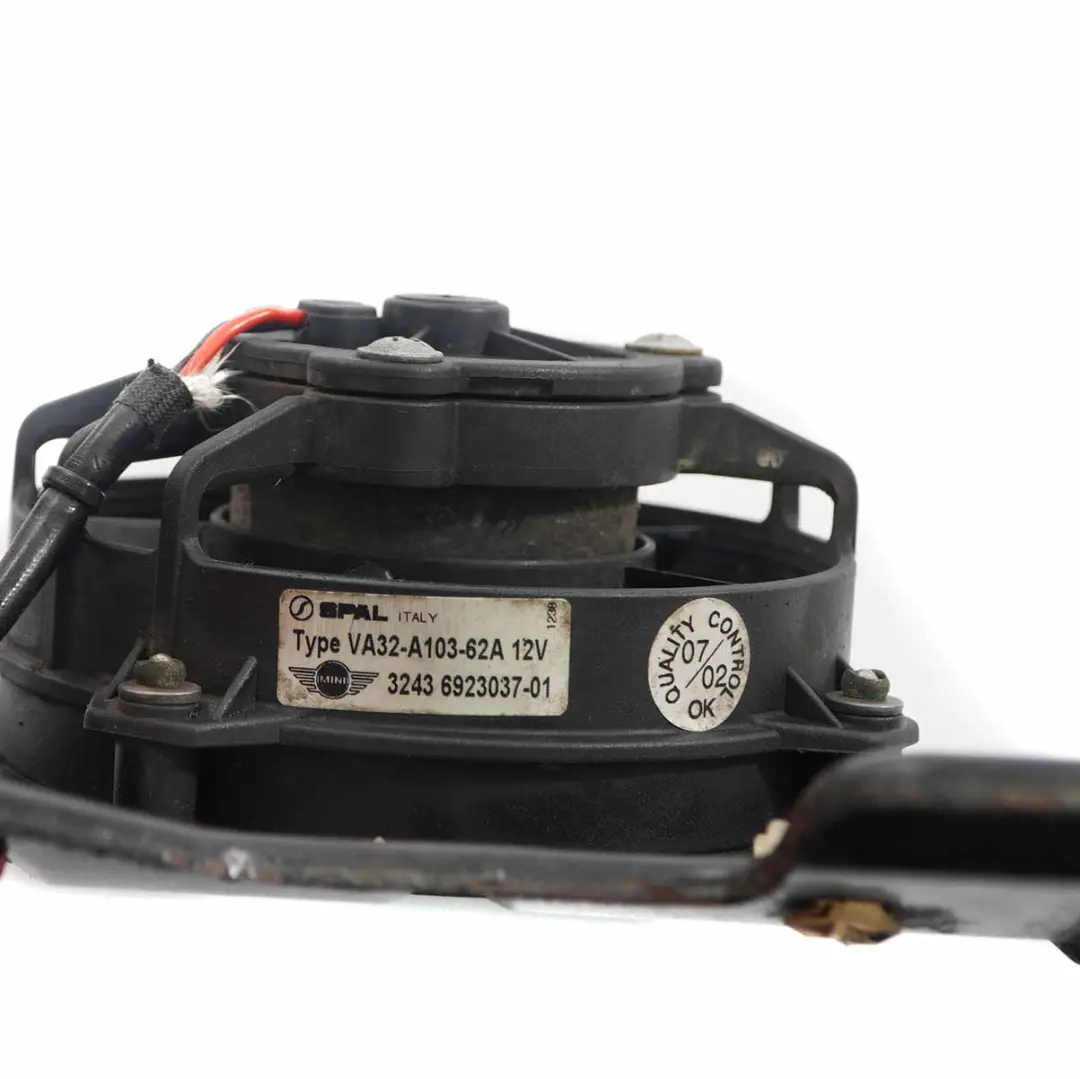 Ventilador Con Rejilla Protectora Bomba Dirección Asistida para Mini R50 R53 con número de pieza 6761038 Mini R50 R53 Ventilador Con Rejilla Protectora Bomba Dirección Asistida - SKU 6761038-1 - Número de pieza 6761038