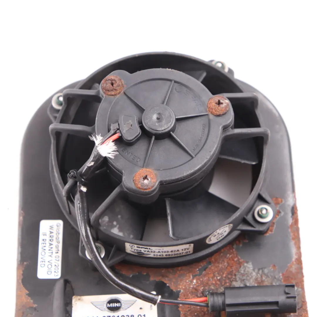 Fan With Protecting Grille Power Steering Pump to Mini R50 R52 R53 with Part number 6761038 Mini R50 R52 R53 Fan With Protecting Grille Power Steering Pump - SKU 6761038-2 - Part number 6761038