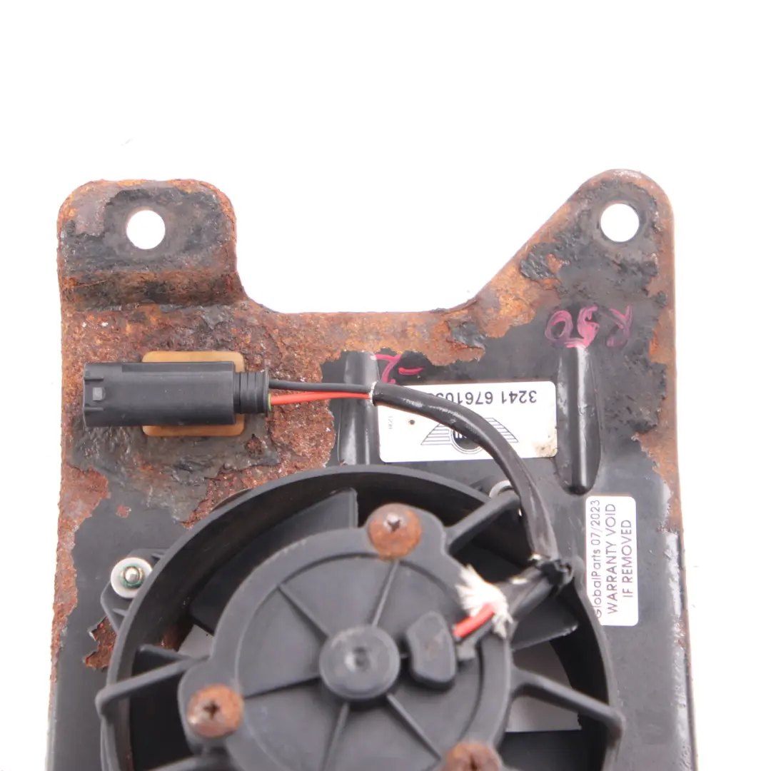 Fan With Protecting Grille Power Steering Pump to Mini R50 R52 R53 with Part number 6761038 Mini R50 R52 R53 Fan With Protecting Grille Power Steering Pump - SKU 6761038-2 - Part number 6761038
