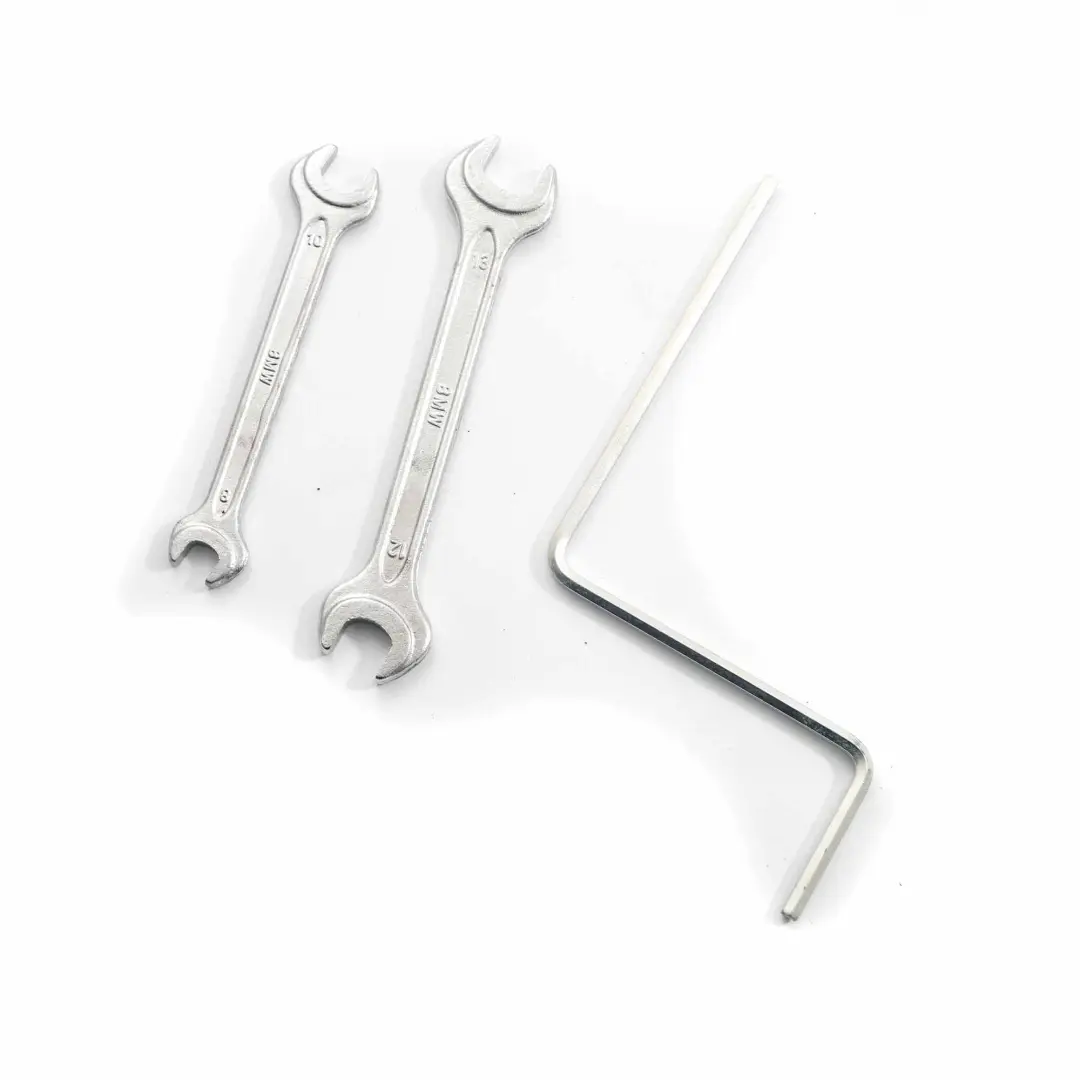 Occhiello di traino per cassetta degli attrezzi per BMW E60 E65 E66 con numero di parte 6761420 BMW E60 E65 E66 Occhiello di traino per cassetta degli attrezzi - SKU 6761420-3 - Numero di parte 6761420