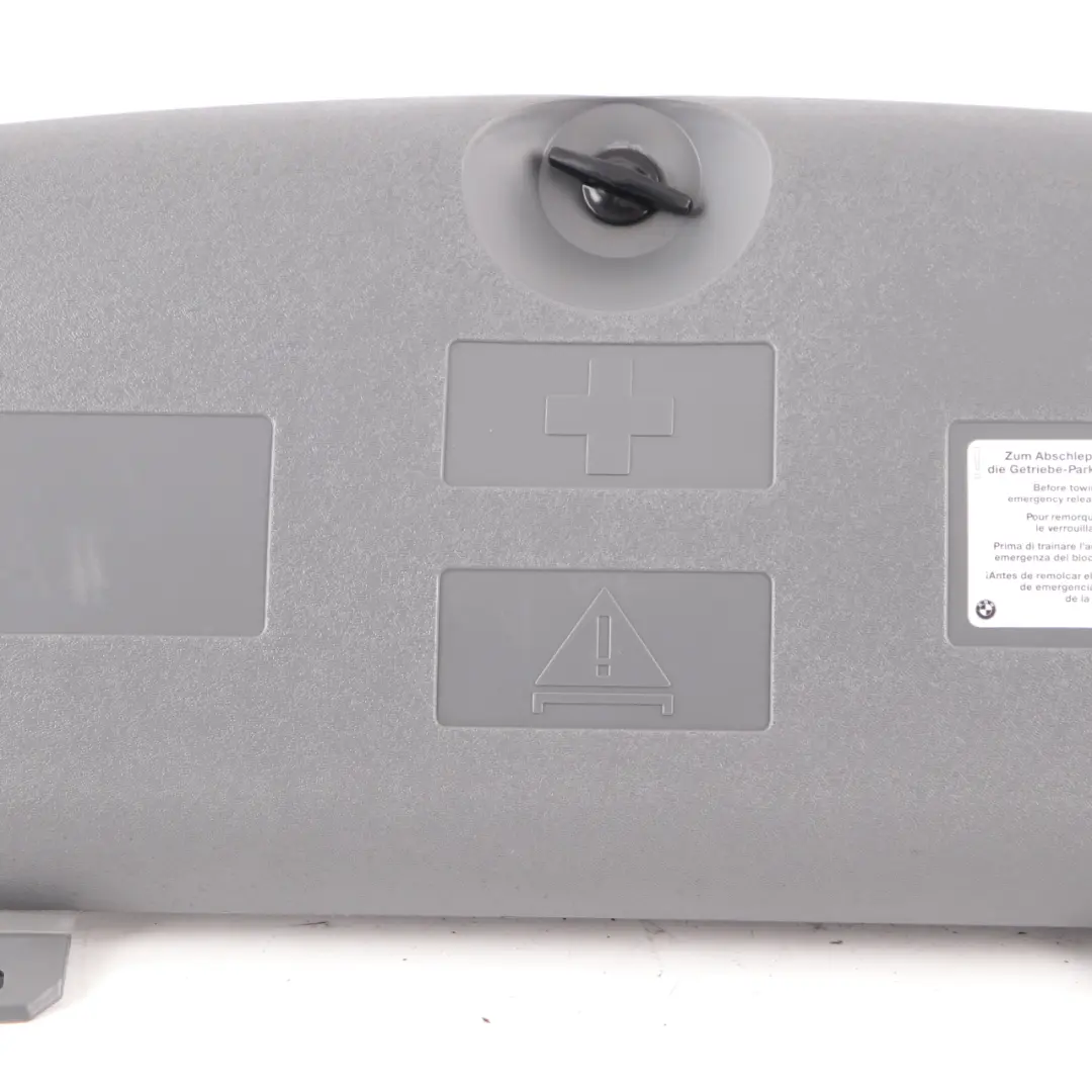 Caja de herramientas Tapa trasera maletero Portón Interior Gris 6752543 para BMW E60 con número de pieza 71116761420 BMW E60 Caja de herramientas Tapa trasera maletero Portón Interior Gris 6752543 - SKU 6761420-5 - Número de pieza 71116761420