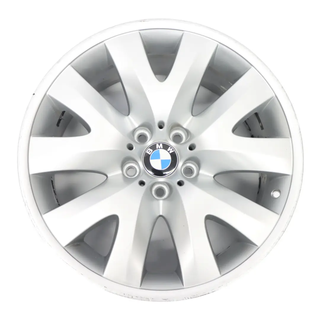 Jante en alliage arrière 19" à rayons en V 126 10J ET:24 pour BMW E65 E66 à propos du numéro de pièce 6761556 BMW E65 E66 Jante en alliage arrière 19" à rayons en V 126 10J ET:24 - SKU 6761556-1 - Numéro de pièce 6761556
