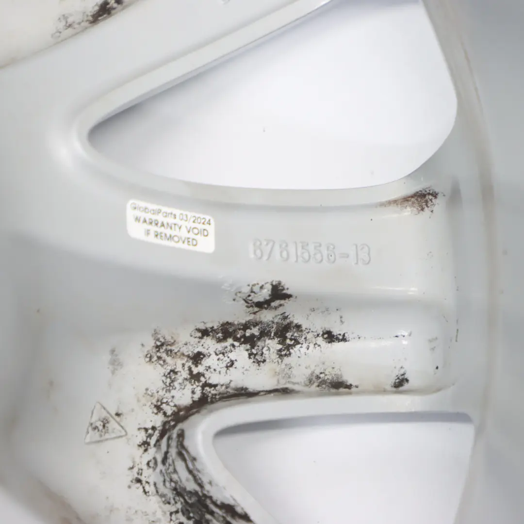 Leichtmetallfelge hinten 19" V-Speiche 126 10J ET:24 für BMW E65 E66 mit Teilenummer 6761556 BMW E65 E66 Leichtmetallfelge hinten 19" V-Speiche 126 10J ET:24 - SKU 6761556-1 - Teilenummer 6761556