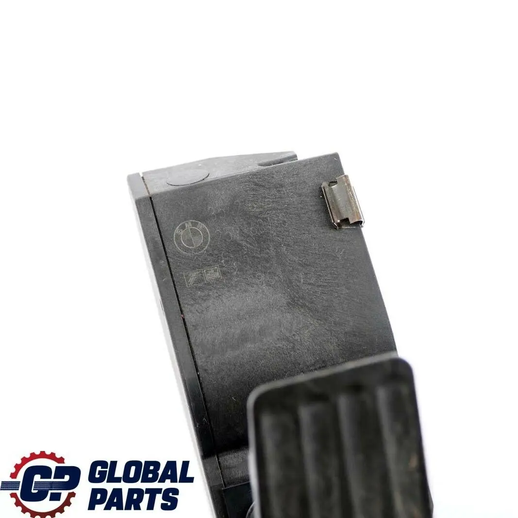 Accelerator Pedal Manual to BMW E39 E46 E53 with Part number 6762481 BMW E39 E46 E53 Accelerator Pedal Manual - SKU 6762481 - Part number 6762481