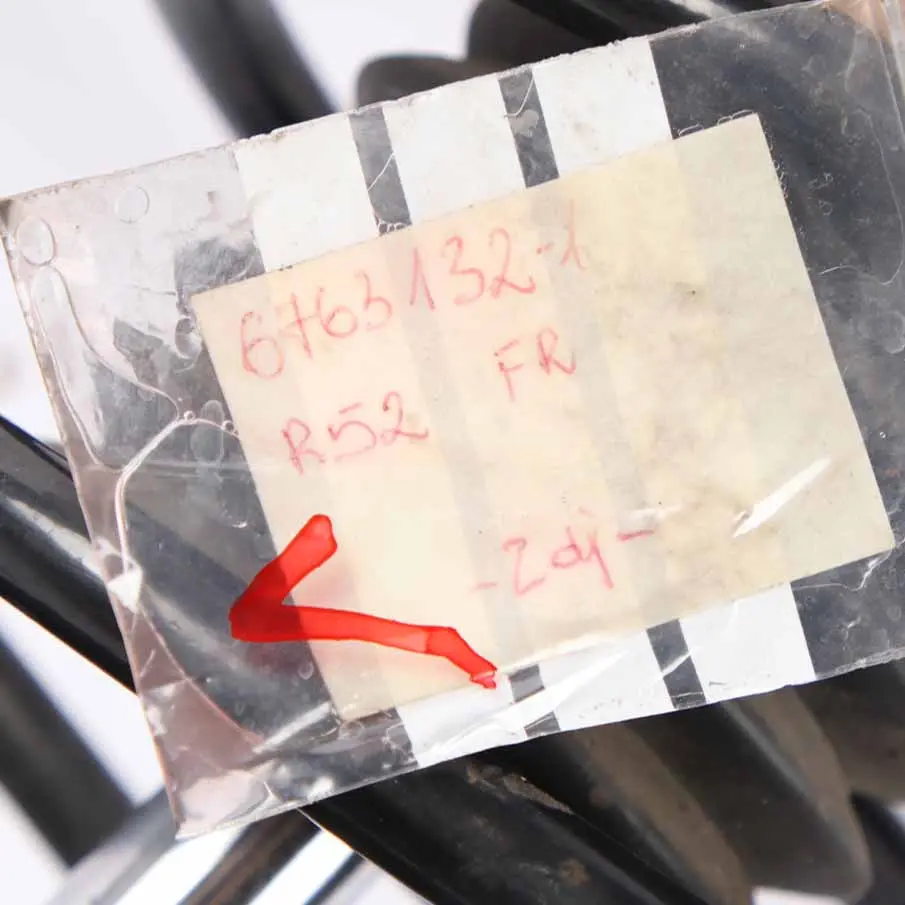 Hub Mini R52 Cabrio Cooper S W11 Front Right O/S Suspension Leg Brake Disc to Wheel with Part number 6780472 Wheel Hub Mini R52 Cabrio Cooper S W11 Front Right O/S Suspension Leg Brake Disc - SKU 6763132-1 - Part number 6780472