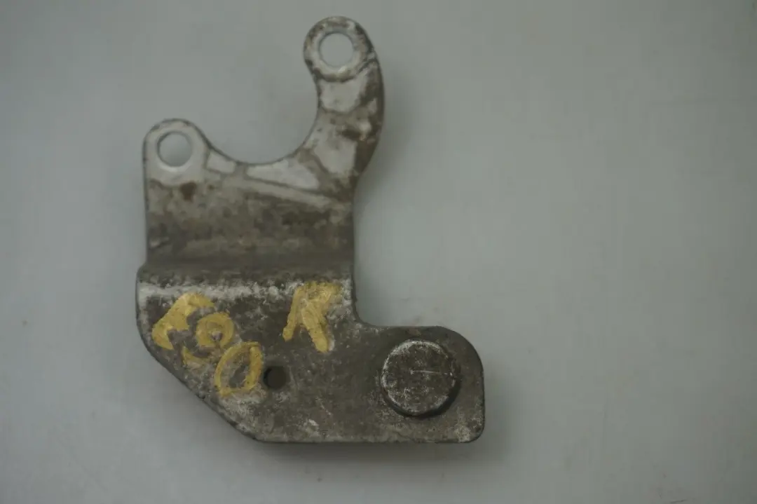 Halter Höhenstandssensor rechts für BMW 1 3 er 1 E81 E87 E90 E91 E92 E93 mit Teilenummer 6763734 BMW 1 3 er 1 E81 E87 E90 E91 E92 E93 Halter Höhenstandssensor rechts - SKU 6763734-1 - Teilenummer 6763734