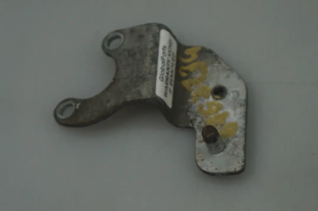 Halter Höhenstandssensor rechts für BMW 1 3 er 1 E81 E87 E90 E91 E92 E93 mit Teilenummer 6763734 BMW 1 3 er 1 E81 E87 E90 E91 E92 E93 Halter Höhenstandssensor rechts - SKU 6763734-1 - Teilenummer 6763734