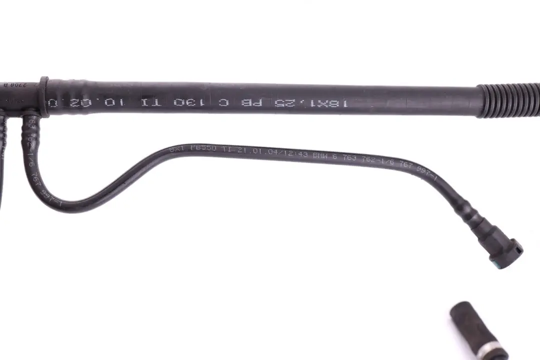 Vent Pipe Engine Breather Hose to Mini Cooper R52 R56 R57 with Part number 6763762 Mini Cooper R52 R56 R57 Vent Pipe Engine Breather Hose - SKU 6763762 - Part number 6763762