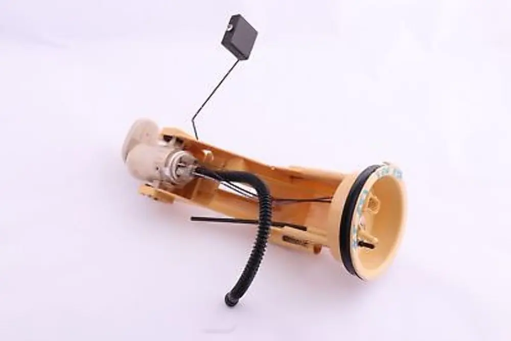 M57 Tank Kraftstoffpumpe Sender Lieferung Einheit rechts 1184928 für BMW X5 E53 3.0d mit Teilenummer 16116763817 BMW X5 E53 3.0d M57 Tank Kraftstoffpumpe Sender Lieferung Einheit rechts 1184928 - SKU 6763817 - Teilenummer 16116763817