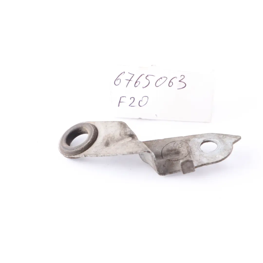 BMW E81 E87 E90 E91 X1 E84 Cilindro de Embrague Tubo Manguera Soporte - SKU 6765063 - Número de pieza 6765063