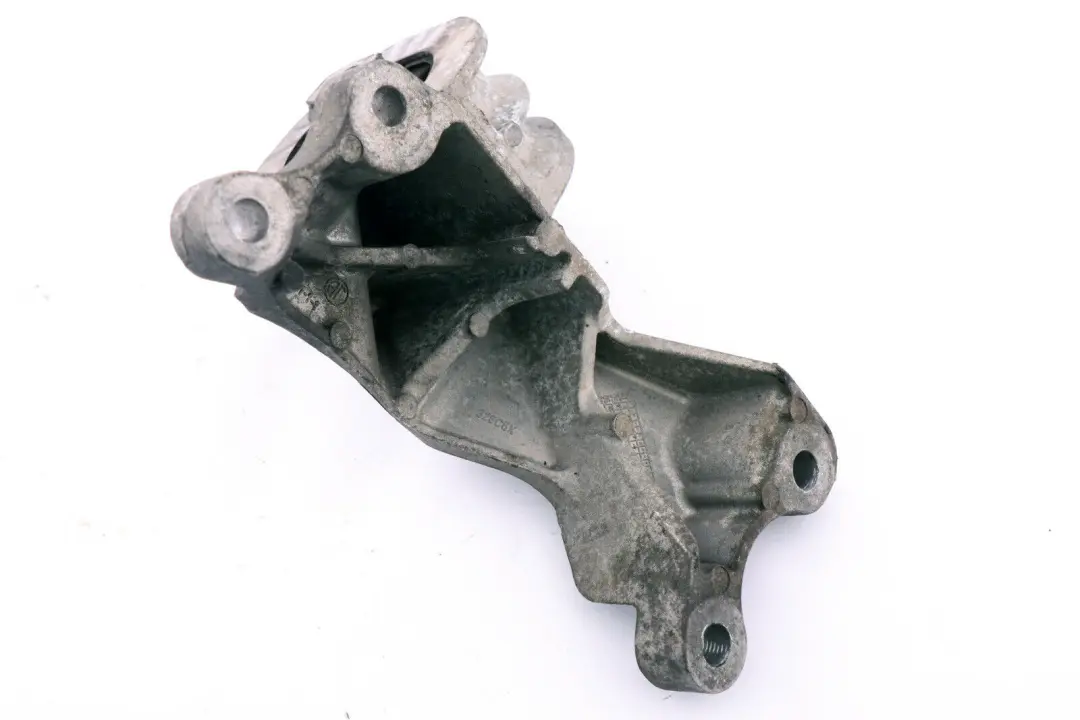 Supporting Bracket Gearbox With Rubber Mount to Mini R50 R52 with Part number 6765337 Mini R50 R52 Supporting Bracket Gearbox With Rubber Mount - SKU 6765337 - Part number 6765337