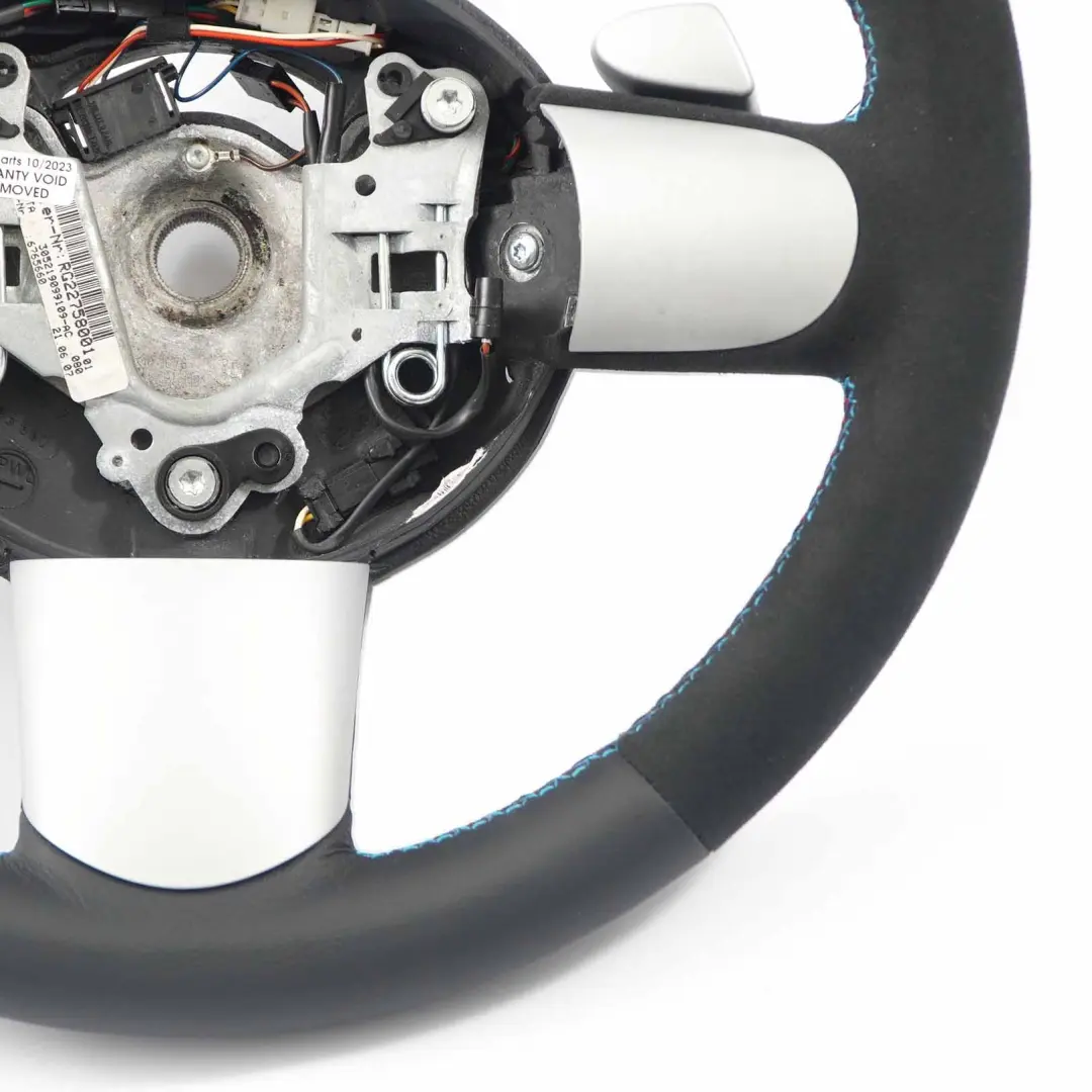 NUEVO Cuero Negro / Alcantara Volante Steptronic para Mini Cooper R50 R52 R53 con número de pieza 6765660 Mini Cooper R50 R52 R53 NUEVO Cuero Negro / Alcantara Volante Steptronic - SKU 6765660-2 - Número de pieza 6765660