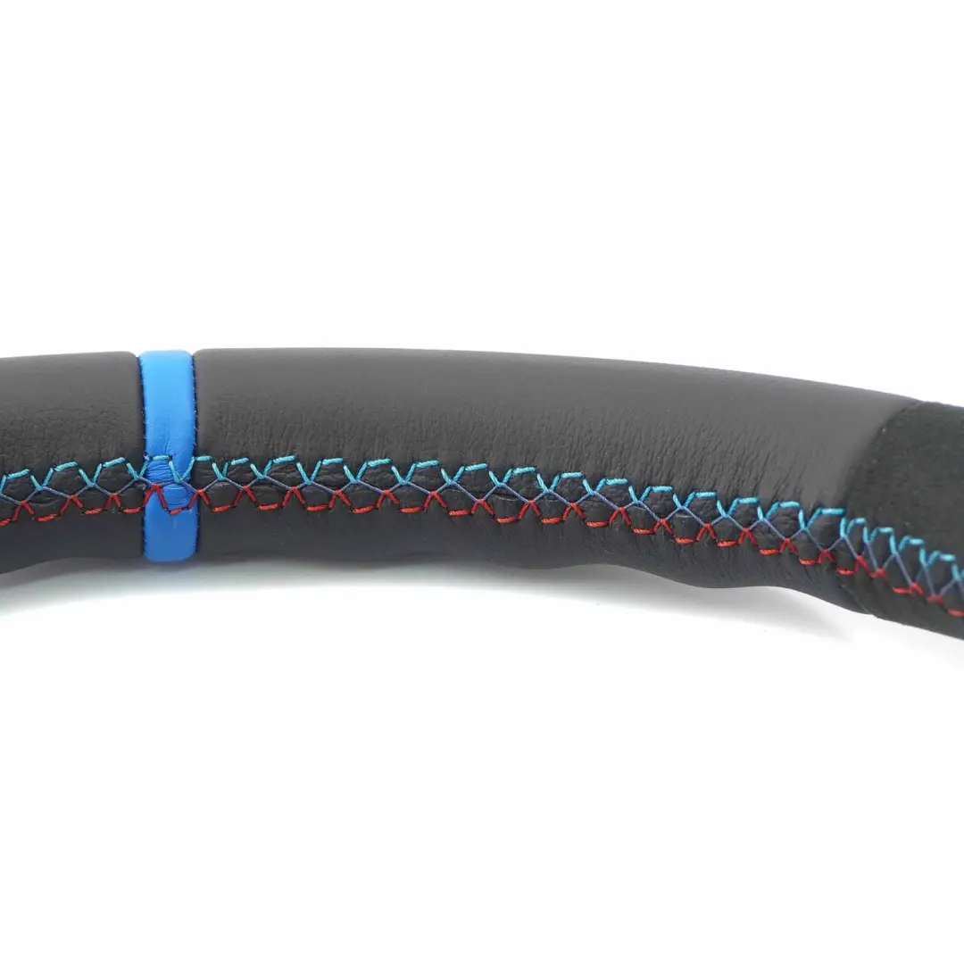 NUEVO Cuero Negro / Alcantara Volante Steptronic para Mini Cooper R50 R52 R53 con número de pieza 6765660 Mini Cooper R50 R52 R53 NUEVO Cuero Negro / Alcantara Volante Steptronic - SKU 6765660-2 - Número de pieza 6765660